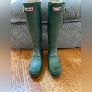 Hunter Green Boots